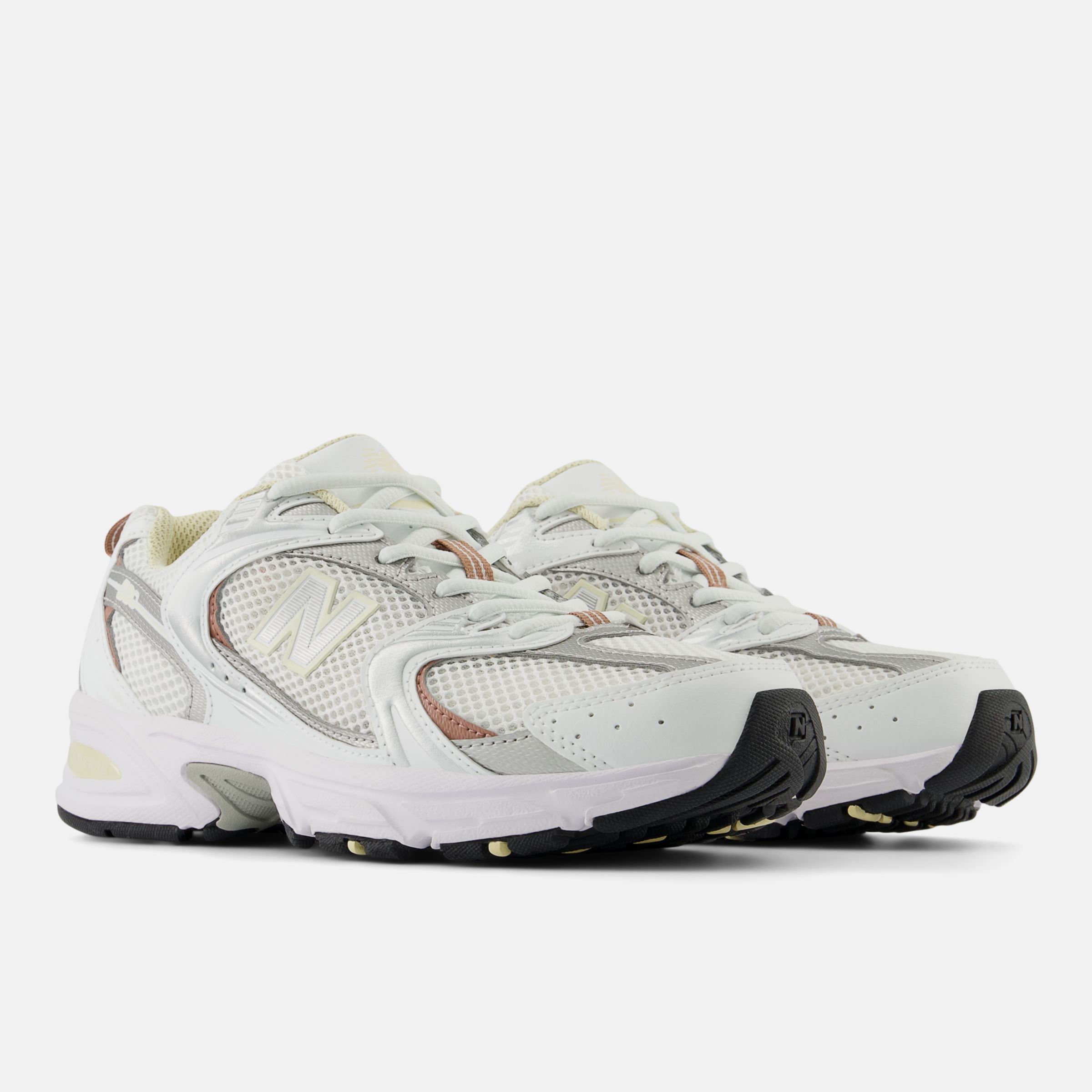 New balance 300 classic silver deals